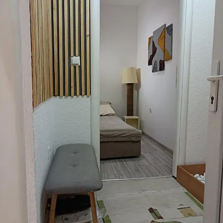 Cozy With Garden Appartement *